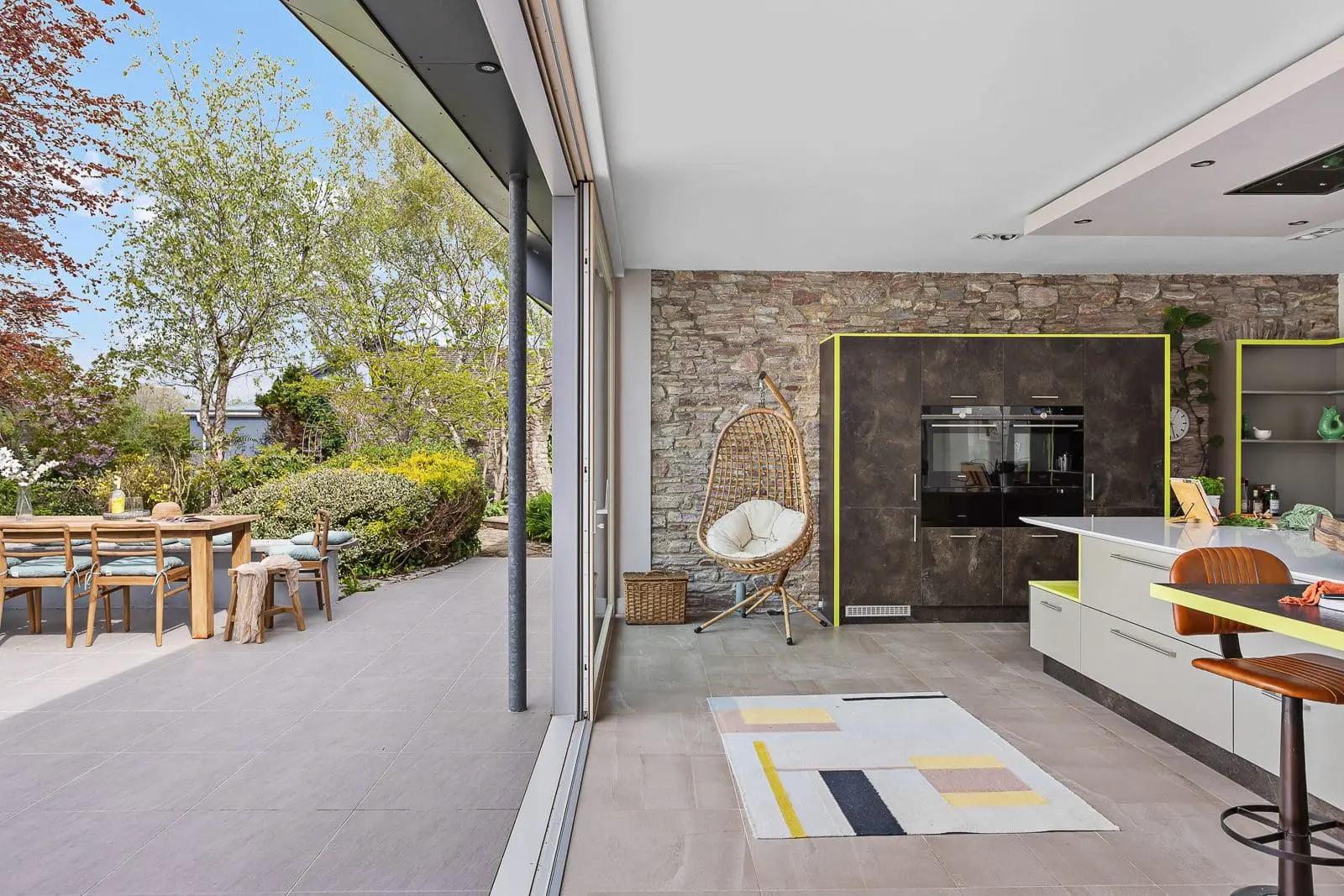 Airbnb & Vrbo Property Management Experts | HolidayHost