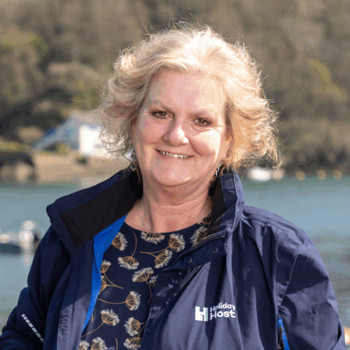 Tracy Fowey Host